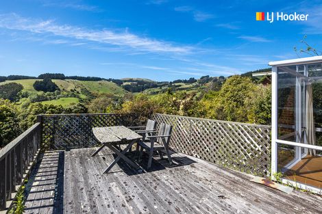 Photo of property in 1 Featherston Street, Macandrew Bay, Dunedin, 9014