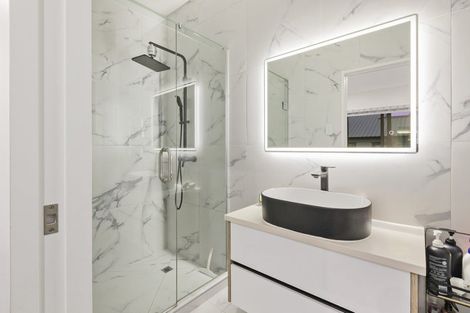 Photo of property in 219 Matua Road, Kumeu, 0810