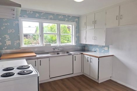 Photo of property in 5 Birch Grove, Pinehaven, Upper Hutt, 5019