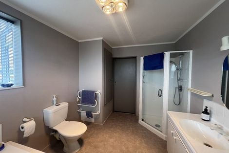 Photo of property in 1 Karaka Street, Otaki Beach, Otaki, 5512