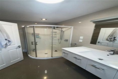 Photo of property in 44b Victoria Road, New Plymouth, 4310