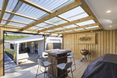 Photo of property in 33 Benmore Avenue, Cloverlea, Palmerston North, 4412