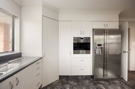 Photo of property in 2 Pascal Place, Flagstaff, Hamilton, 3210