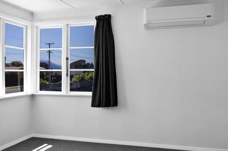 Photo of property in 2 Waihi Road, Hawera, 4610