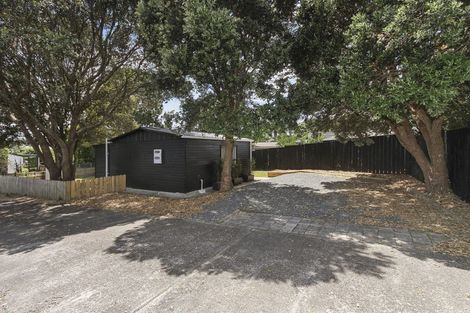 Photo of property in 19a Leaming Place, Clarks Beach, 2122