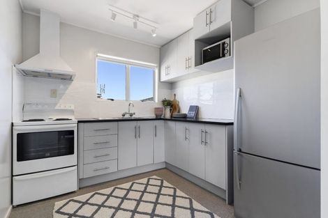 Photo of property in 3/16 Helms Place, Manurewa, Auckland, 2102