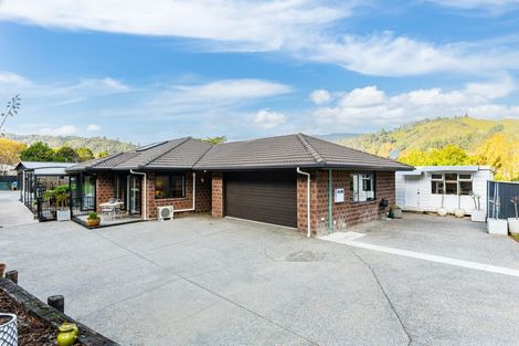 Photo of property in 55a Stanley Street, Wainuiomata, Lower Hutt, 5014
