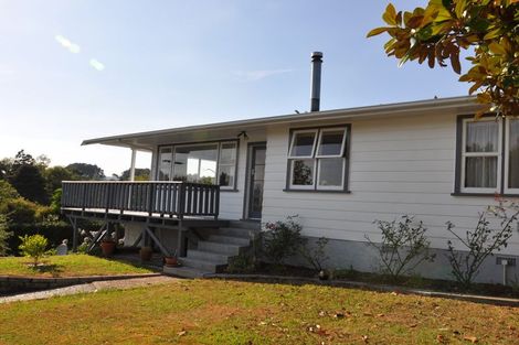 Photo of property in 39 Honore Drive, Linton, Palmerston North, 4472