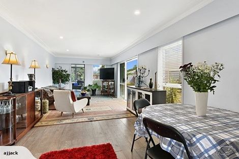 Photo of property in 11b Tatua Place, Conifer Grove, Takanini, 2112