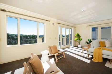 Photo of property in 19 Bunker Way, Strathmore Park, Wellington, 6022