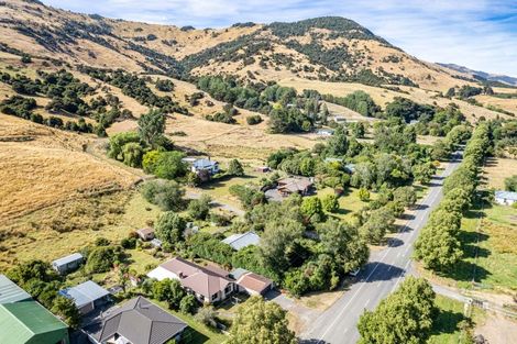 Photo of property in 4512 Christchurch Akaroa Road, Little River, 7591