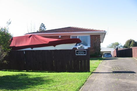 Photo of property in 21 Bodi Place, Te Atatu South, Auckland, 0610