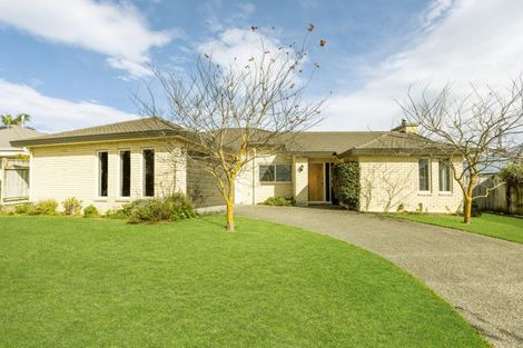 Photo of property in 14 Fairview Place, Havelock North, 4130