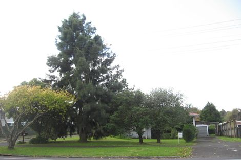 Photo of property in 30 Gossamer Drive, Pakuranga Heights, Auckland, 2010