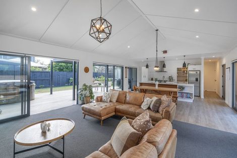 Photo of property in 11 Voyager Place, Cooks Beach, Whitianga, 3591