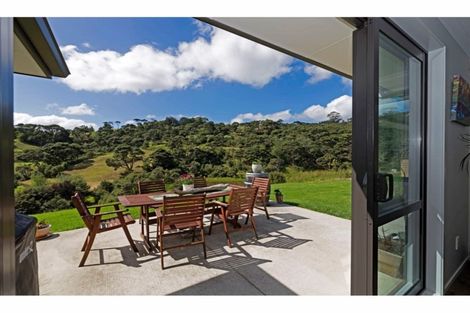 Photo of property in 63b Manuka Grove, Helensville, 0875