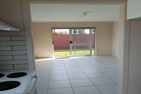 Photo of property in 2/26 Tower Street, Hornby, Christchurch, 8042