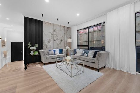 Photo of property in 130 Mcquoids Road, Flat Bush, Auckland, 2019