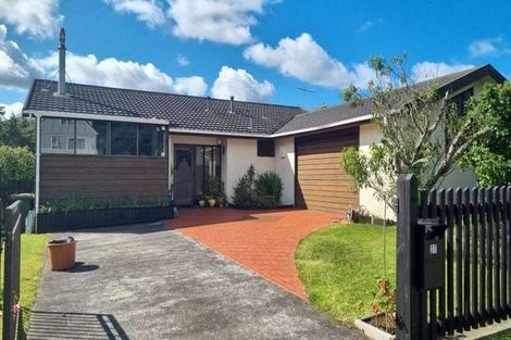 Photo of property in 27 Rembrandt Avenue, Tawa, Wellington, 5028