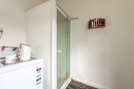 Photo of property in 21 Atkinson Street, Woodville, 4920