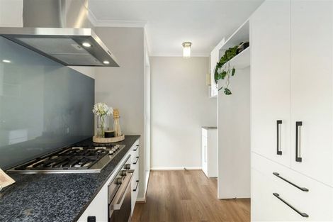 Photo of property in 2/14 Moxham Grove, Massey, Auckland, 0614