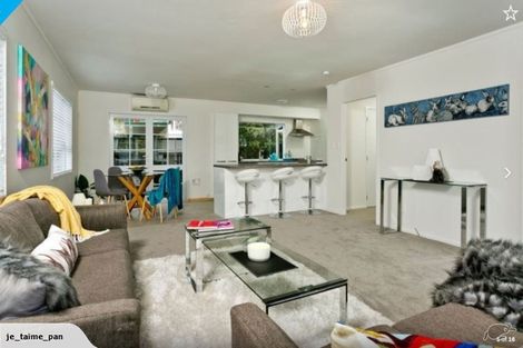 Photo of property in 1/5 Glamorgan Drive, Torbay, Auckland, 0630