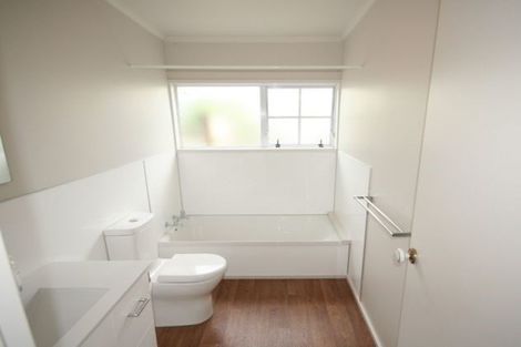 Photo of property in 32 Iles Road, Lynmore, Rotorua, 3010