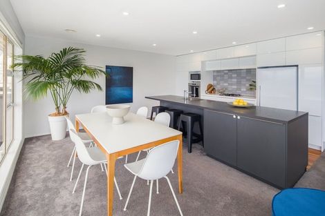 Photo of property in 21 Thane Road, Roseneath, Wellington, 6011