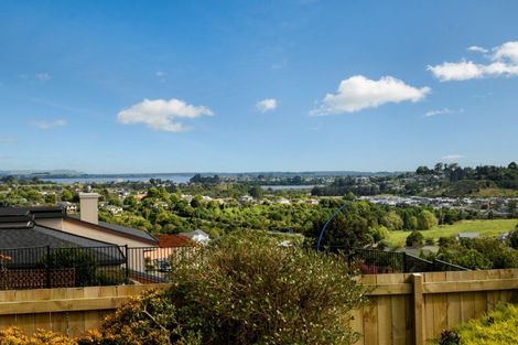 Photo of property in 1 Sterling Gate Drive, Bethlehem, Tauranga, 3110