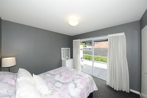 Photo of property in 5b Memorial Avenue, Ilam, Christchurch, 8053