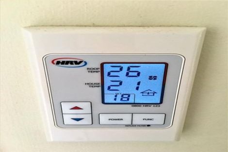 Photo of property in 2/117 Wallace Road, Papatoetoe, Auckland, 2025