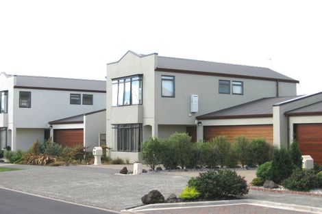 Photo of property in 45 Vinograd Drive, Te Atatu Peninsula, Auckland, 0610