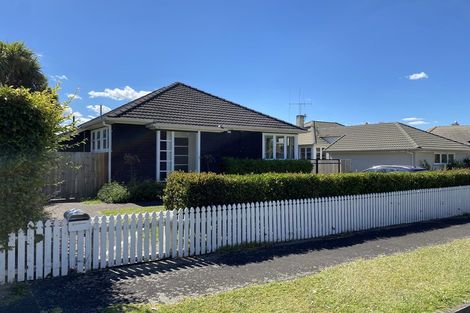 Photo of property in 3 Moule Place, Fairfield, Hamilton, 3214