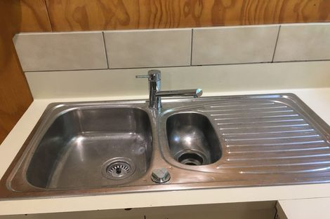 Photo of property in 17a Barker Rise, Northcross, Auckland, 0632