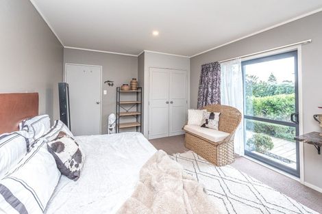 Photo of property in 14 Golf Vue Place, Castlecliff, Whanganui, 4501