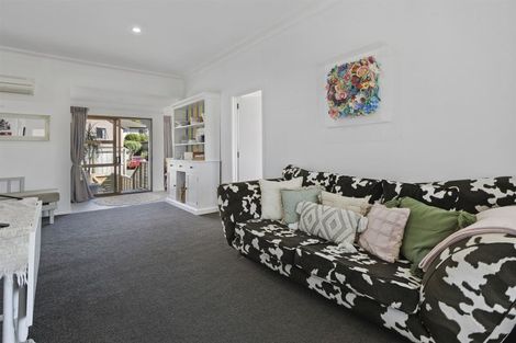 Photo of property in 21a Burrows Street, Tauranga South, Tauranga, 3112