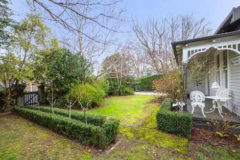 Photo of property in 44 Victoria Street, Carterton, 5713