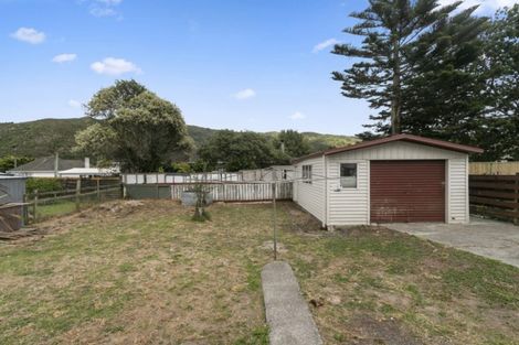 Photo of property in 88 Coast Road, Wainuiomata, Lower Hutt, 5014