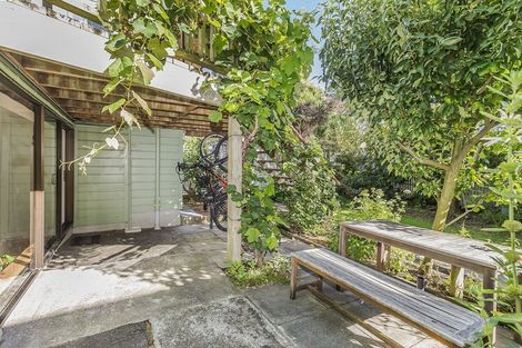 Photo of property in 32 Aro Street, Aro Valley, Wellington, 6021