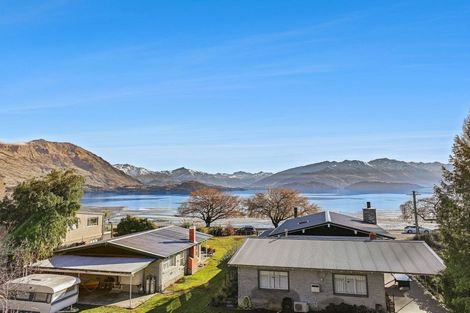 Photo of property in 21 Aubrey Road, Wanaka, 9305