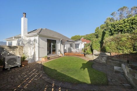 Photo of property in 77 Sidlaw Street, Strathmore Park, Wellington, 6022