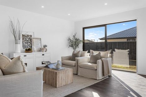 Photo of property in 15 Bob Reid Crescent, Darfield, 7571