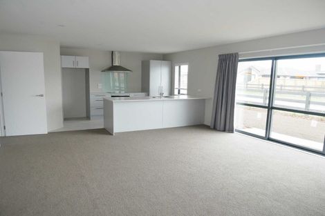 Photo of property in 32 Lomu Way, Rolleston, 7615