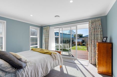 Photo of property in 10 Magnolia Place, Levin, 5510