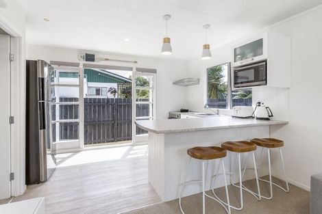 Photo of property in 122a The Circle, Manly, Whangaparaoa, 0930