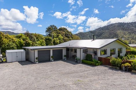 Photo of property in 1058 Queen Charlotte Drive, Linkwater, Picton, 7281