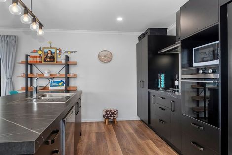 Photo of property in 14 Mangakino Lane, Kauri, Kamo, 0185