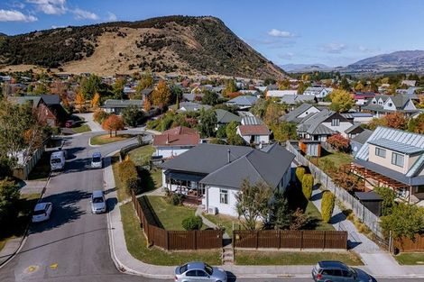 Photo of property in 8 Ragan Lane, Wanaka, 9305