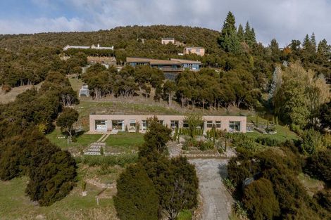 Photo of property in 18 Hidden Hills Drive, Wanaka, 9305