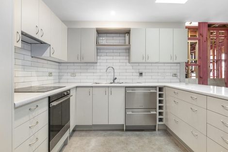 Photo of property in 8 Papakowhai Road, Papakowhai, Porirua, 5024